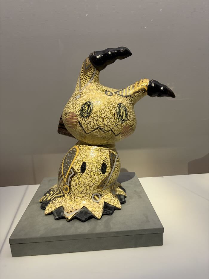 ポケモン×工芸展で展示されていたミミッキュの工芸作品